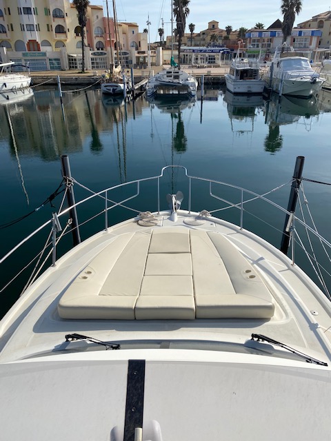 slider 15 Beneteau Antares 42